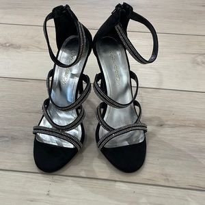 Caparros Heels